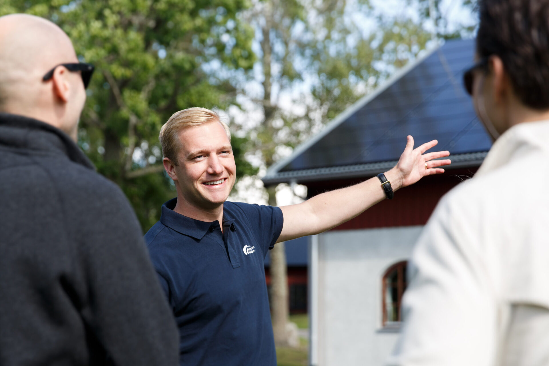 https://energikontorensverige.se/custom/uploads/2026/06/konsultation-solceller-scaled-1-1920x1280.jpg